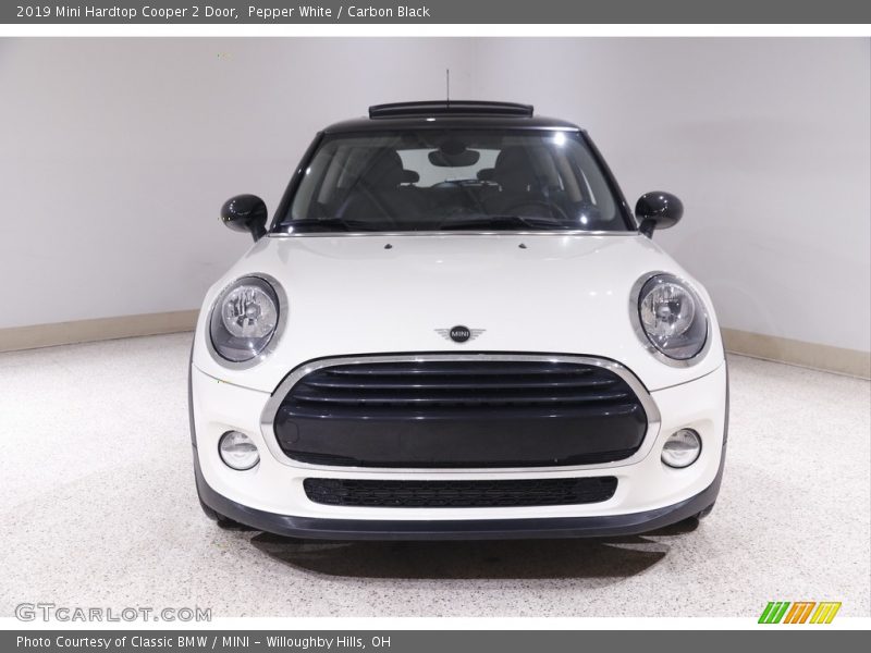 Pepper White / Carbon Black 2019 Mini Hardtop Cooper 2 Door
