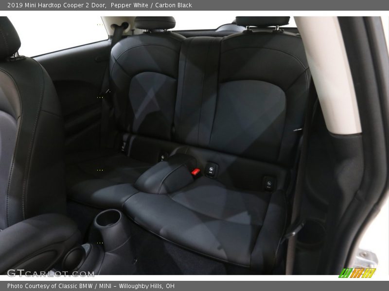 Pepper White / Carbon Black 2019 Mini Hardtop Cooper 2 Door