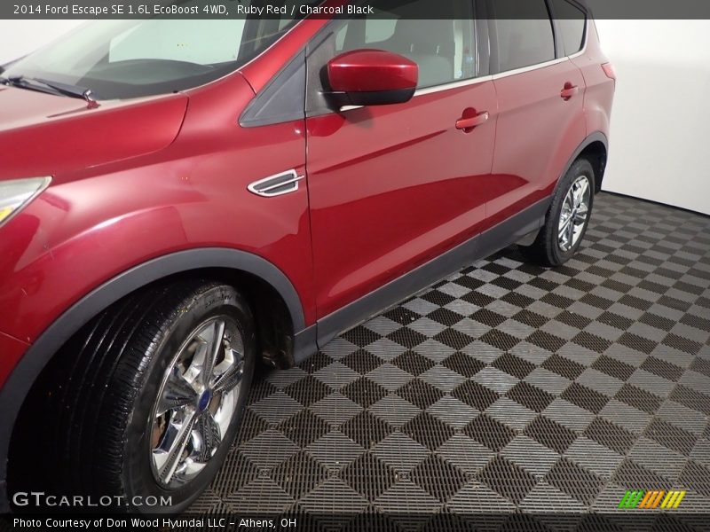 Ruby Red / Charcoal Black 2014 Ford Escape SE 1.6L EcoBoost 4WD