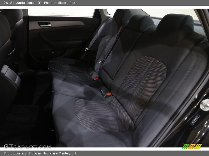 Phantom Black / Black 2018 Hyundai Sonata SE