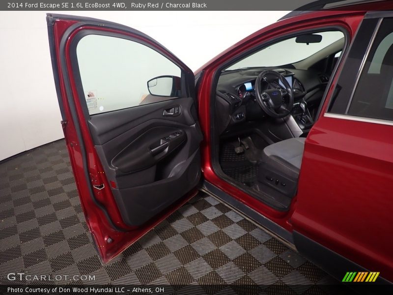 Ruby Red / Charcoal Black 2014 Ford Escape SE 1.6L EcoBoost 4WD