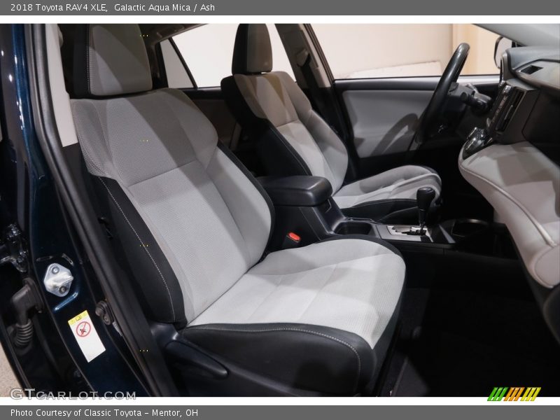 Galactic Aqua Mica / Ash 2018 Toyota RAV4 XLE