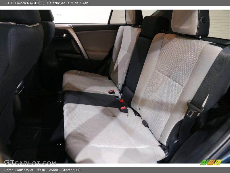 Galactic Aqua Mica / Ash 2018 Toyota RAV4 XLE