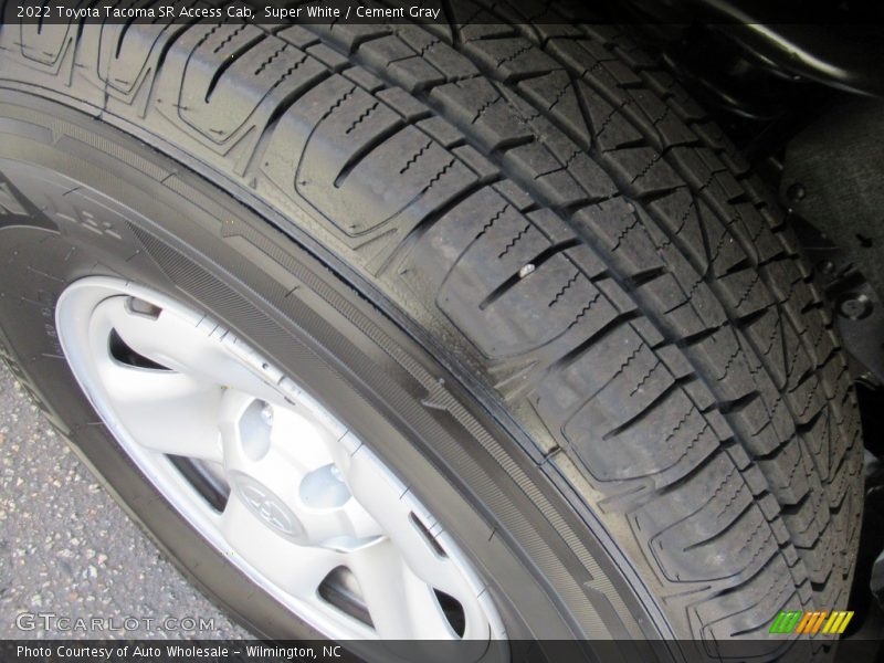 Super White / Cement Gray 2022 Toyota Tacoma SR Access Cab