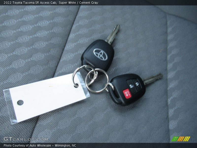 Super White / Cement Gray 2022 Toyota Tacoma SR Access Cab