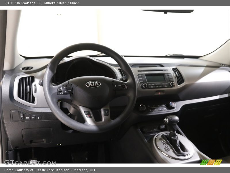 Mineral Silver / Black 2016 Kia Sportage LX