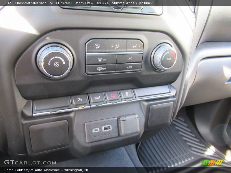 Summit White / Jet Black 2022 Chevrolet Silverado 1500 Limited Custom Crew Cab 4x4