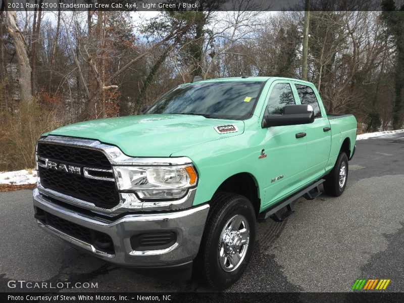 Front 3/4 View of 2021 2500 Tradesman Crew Cab 4x4