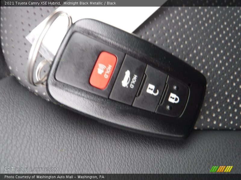 Midnight Black Metallic / Black 2021 Toyota Camry XSE Hybrid