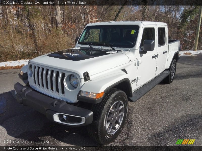 Bright White / Black 2021 Jeep Gladiator Overland 4x4