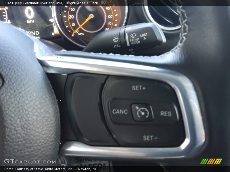 Bright White / Black 2021 Jeep Gladiator Overland 4x4