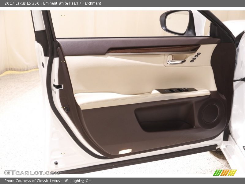 Eminent White Pearl / Parchment 2017 Lexus ES 350