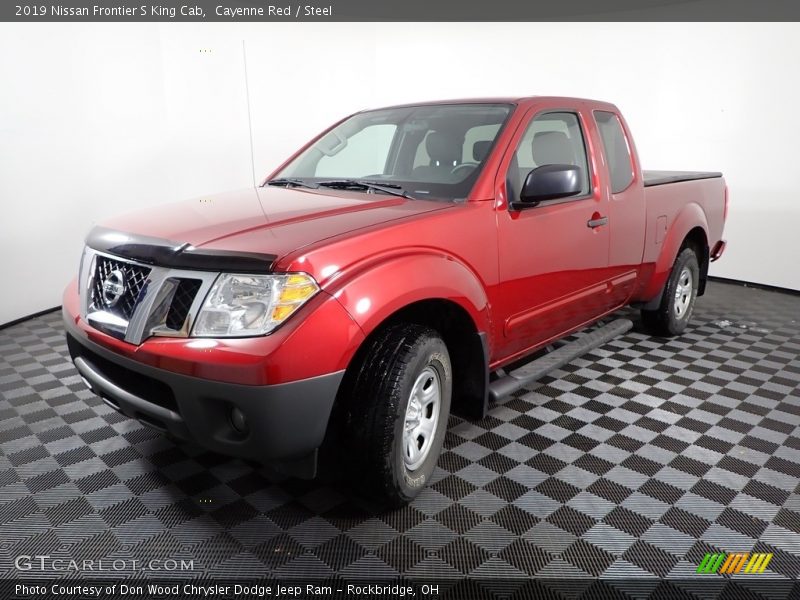 Front 3/4 View of 2019 Frontier S King Cab