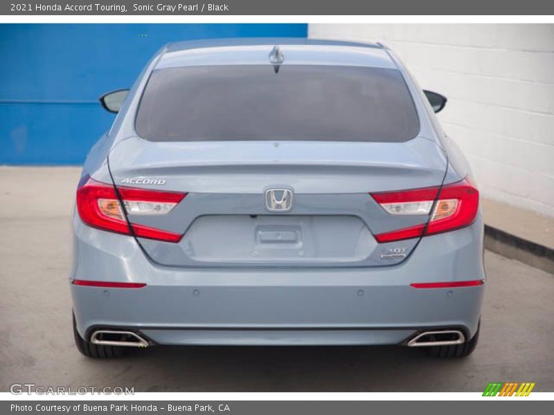 Sonic Gray Pearl / Black 2021 Honda Accord Touring