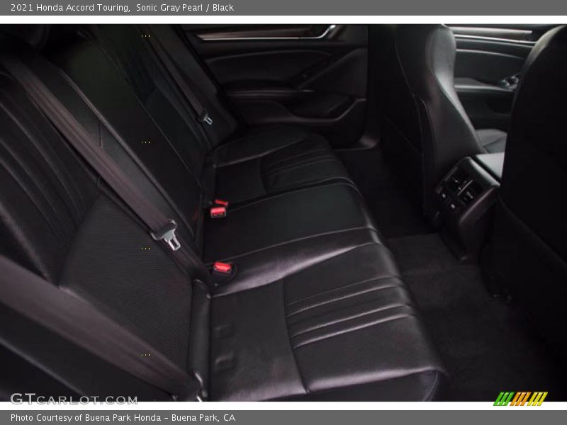 Sonic Gray Pearl / Black 2021 Honda Accord Touring