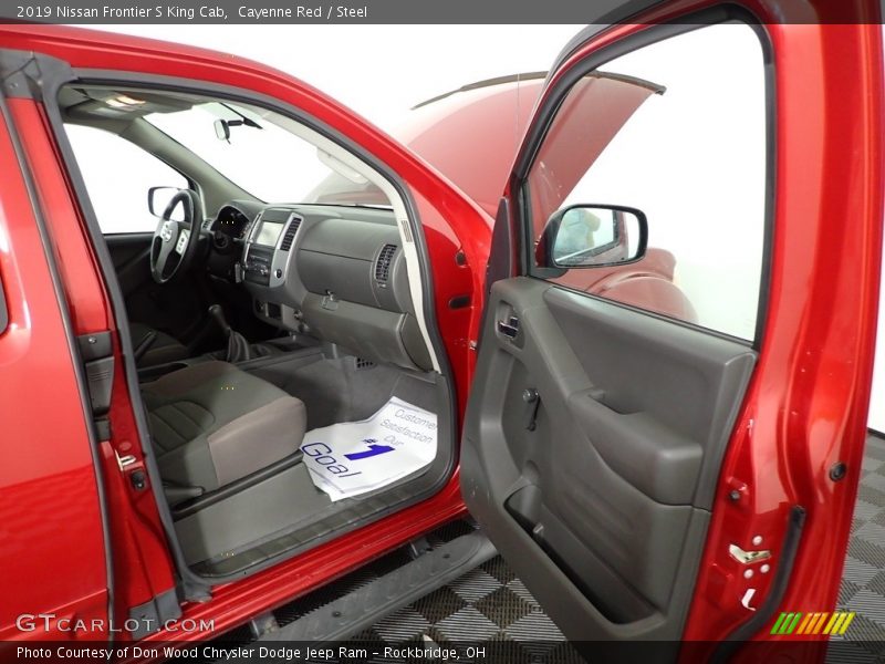 Cayenne Red / Steel 2019 Nissan Frontier S King Cab