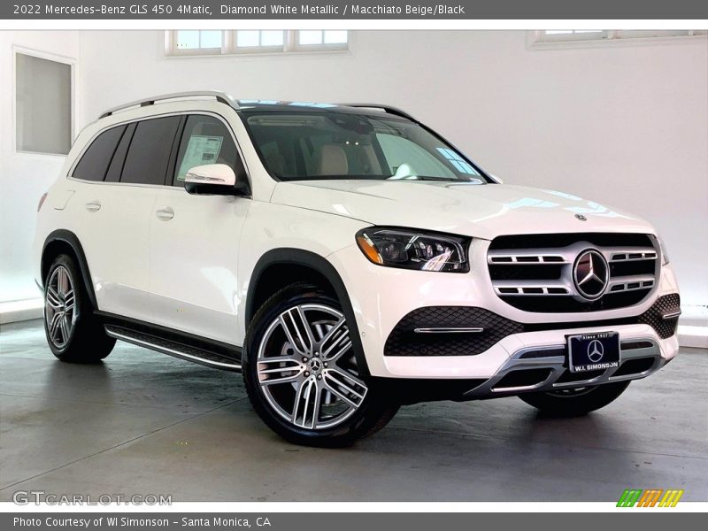 Front 3/4 View of 2022 GLS 450 4Matic