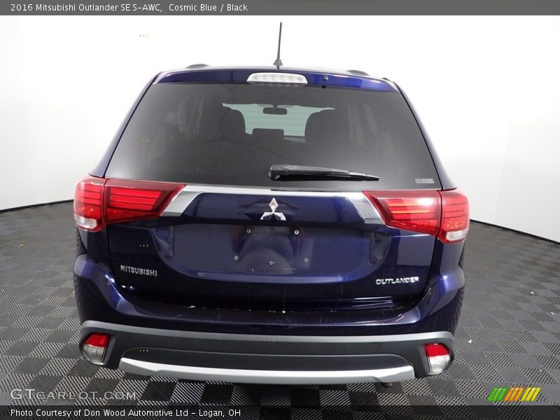 Cosmic Blue / Black 2016 Mitsubishi Outlander SE S-AWC