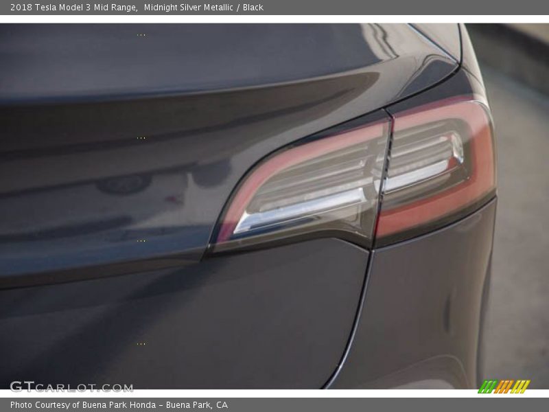 Midnight Silver Metallic / Black 2018 Tesla Model 3 Mid Range