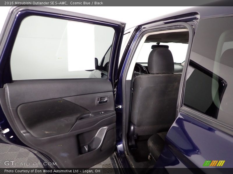 Cosmic Blue / Black 2016 Mitsubishi Outlander SE S-AWC