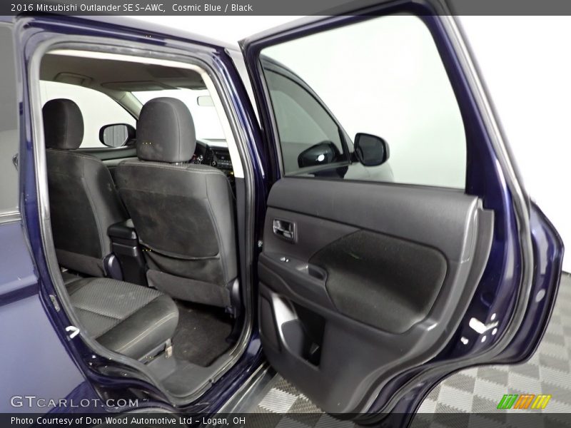 Cosmic Blue / Black 2016 Mitsubishi Outlander SE S-AWC