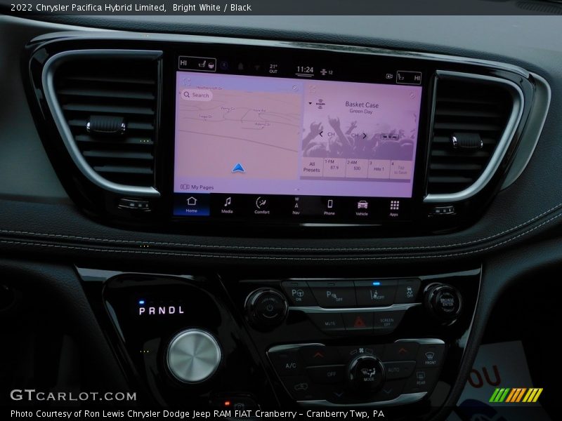Navigation of 2022 Pacifica Hybrid Limited