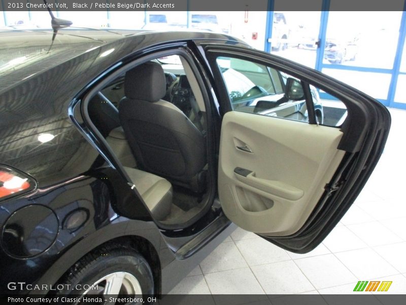 Black / Pebble Beige/Dark Accents 2013 Chevrolet Volt