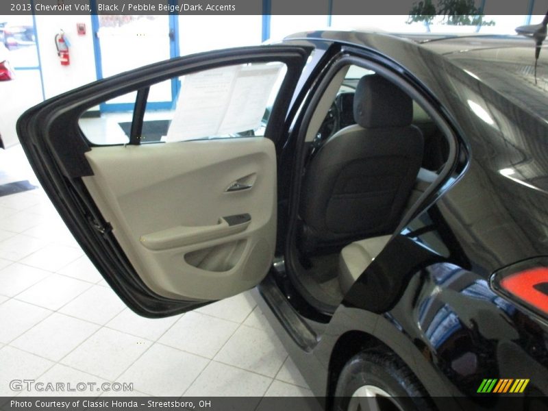 Black / Pebble Beige/Dark Accents 2013 Chevrolet Volt