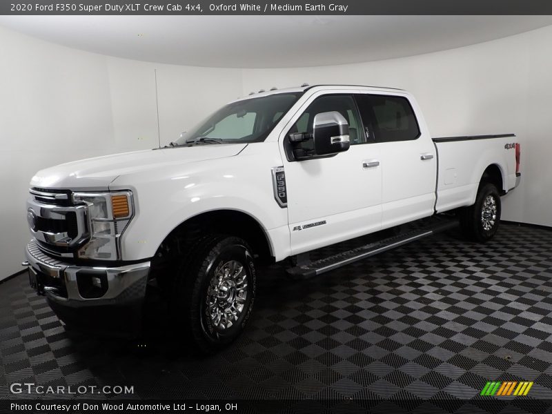 Oxford White / Medium Earth Gray 2020 Ford F350 Super Duty XLT Crew Cab 4x4