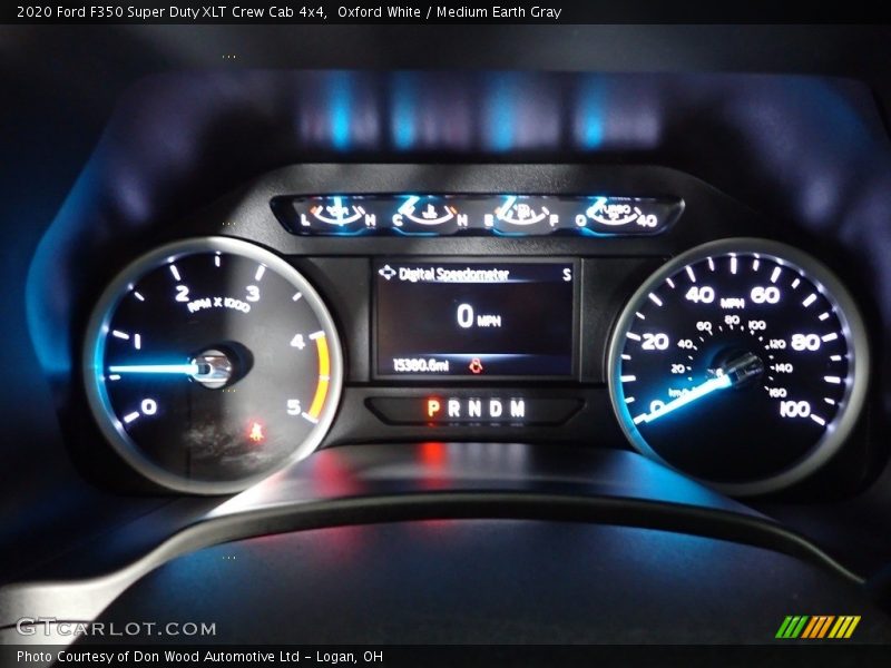 Oxford White / Medium Earth Gray 2020 Ford F350 Super Duty XLT Crew Cab 4x4