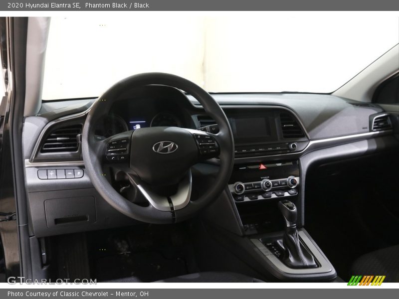 Phantom Black / Black 2020 Hyundai Elantra SE