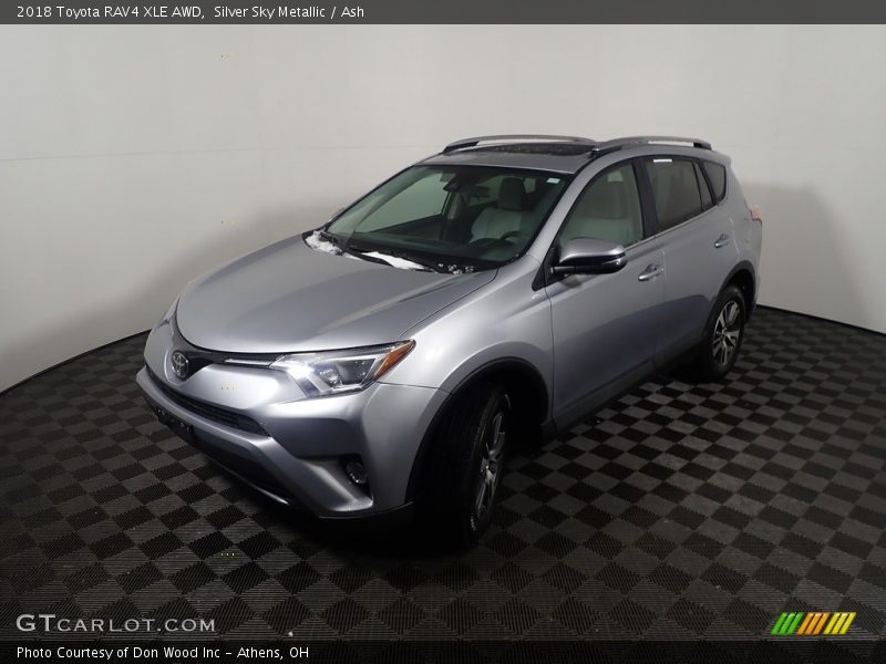 Silver Sky Metallic / Ash 2018 Toyota RAV4 XLE AWD