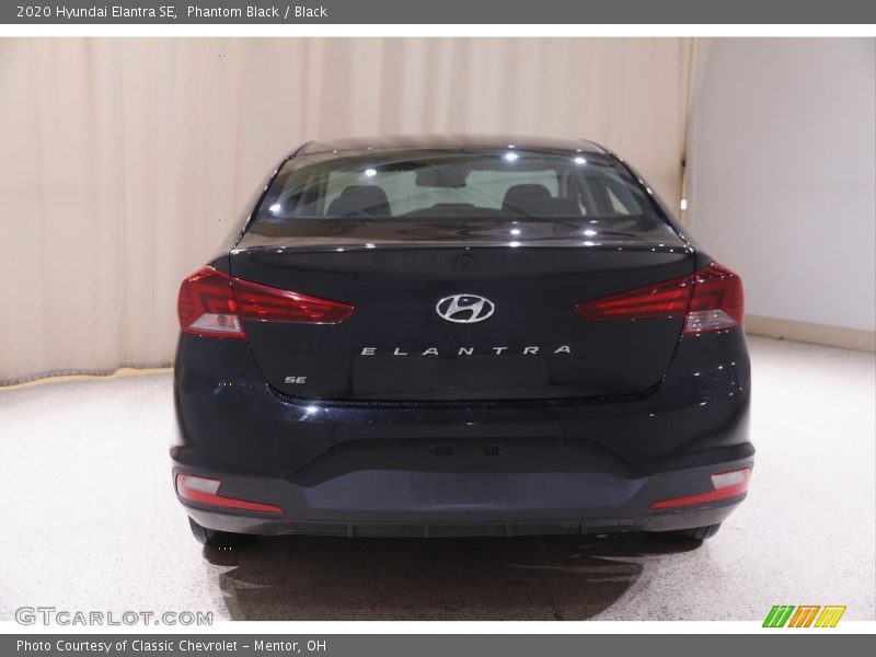 Phantom Black / Black 2020 Hyundai Elantra SE