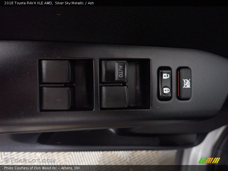 Silver Sky Metallic / Ash 2018 Toyota RAV4 XLE AWD