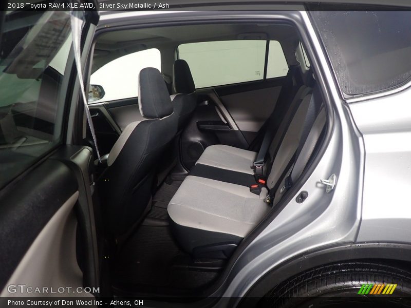 Silver Sky Metallic / Ash 2018 Toyota RAV4 XLE AWD