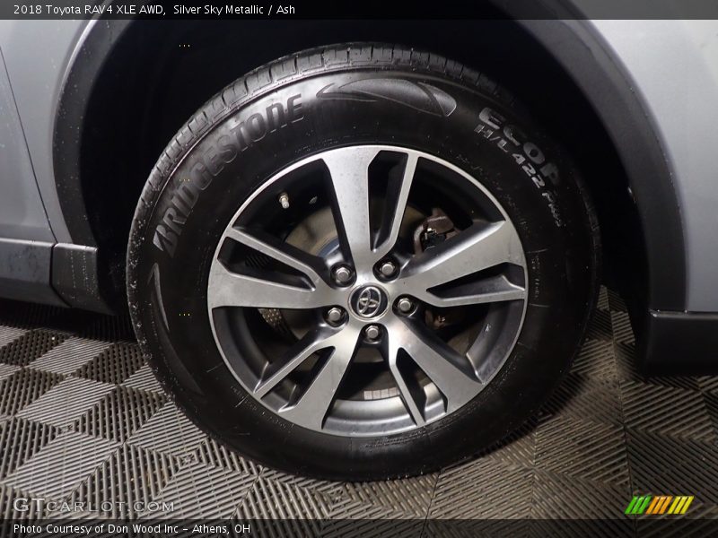 Silver Sky Metallic / Ash 2018 Toyota RAV4 XLE AWD