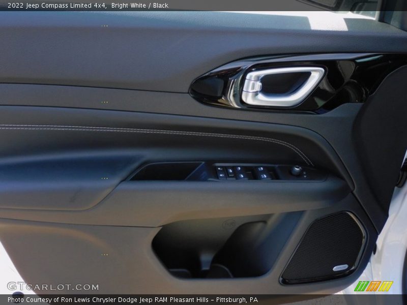 Bright White / Black 2022 Jeep Compass Limited 4x4