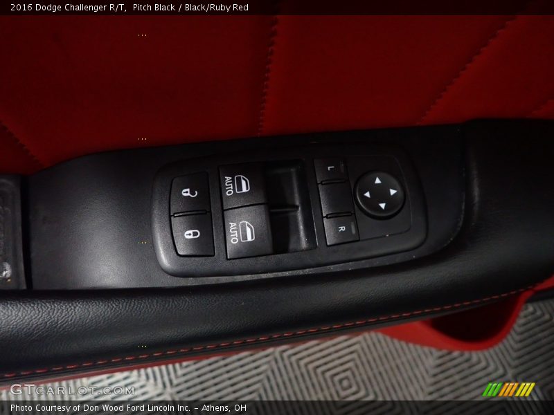 Pitch Black / Black/Ruby Red 2016 Dodge Challenger R/T