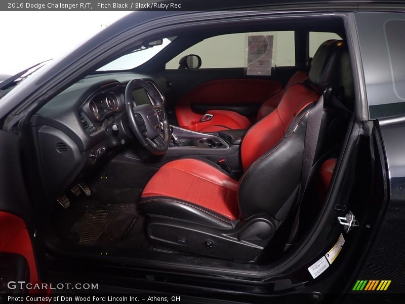 Pitch Black / Black/Ruby Red 2016 Dodge Challenger R/T