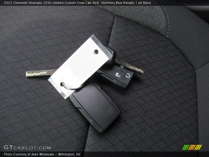 Keys of 2022 Silverado 1500 Limited Custom Crew Cab 4x4