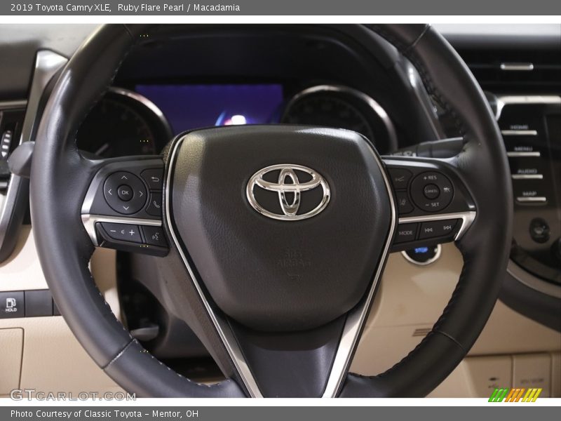 Ruby Flare Pearl / Macadamia 2019 Toyota Camry XLE
