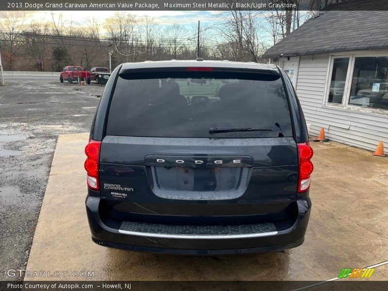 Maximum Steel Metallic / Black/Light Graystone 2013 Dodge Grand Caravan American Value Package