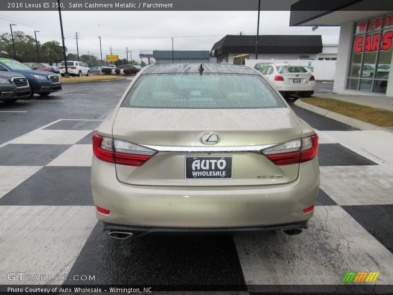 Satin Cashmere Metallic / Parchment 2016 Lexus ES 350