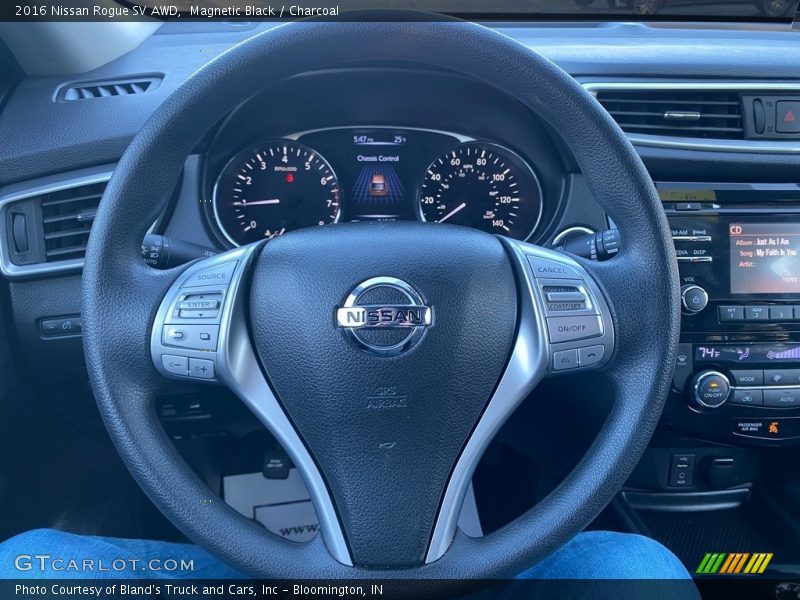 Magnetic Black / Charcoal 2016 Nissan Rogue SV AWD