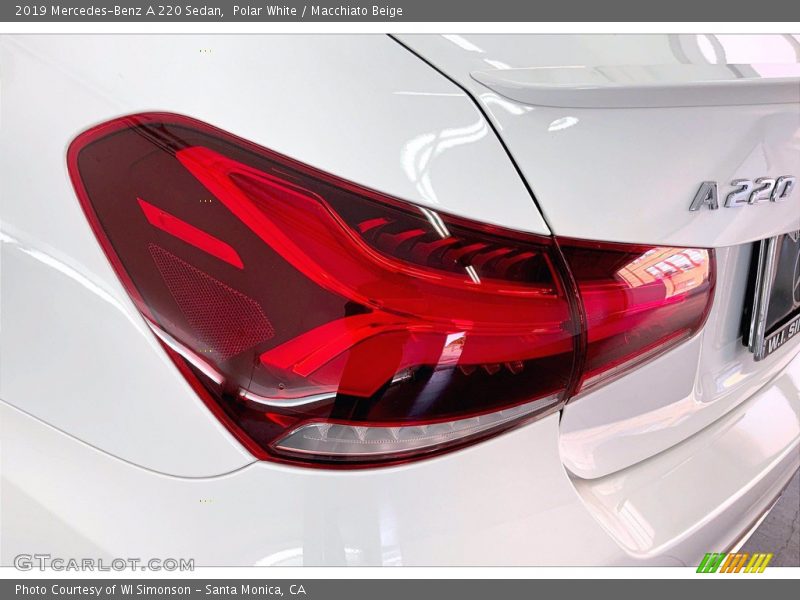 Polar White / Macchiato Beige 2019 Mercedes-Benz A 220 Sedan