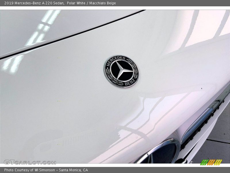 Polar White / Macchiato Beige 2019 Mercedes-Benz A 220 Sedan