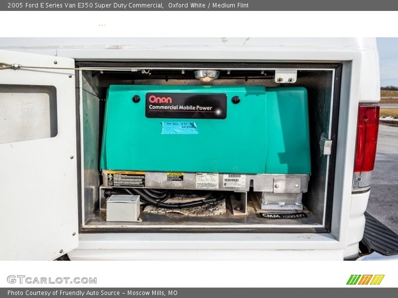 Oxford White / Medium Flint 2005 Ford E Series Van E350 Super Duty Commercial
