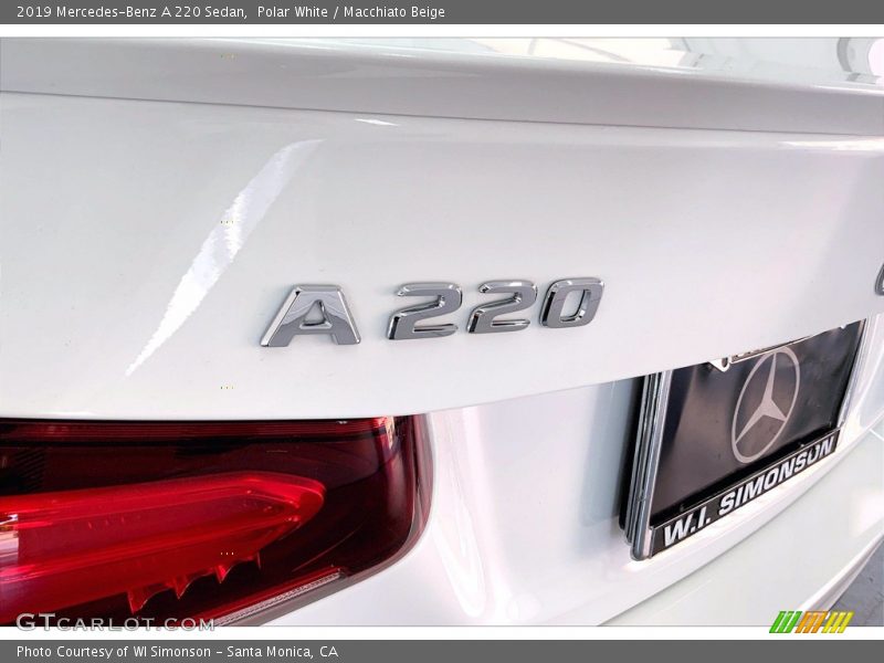 Polar White / Macchiato Beige 2019 Mercedes-Benz A 220 Sedan