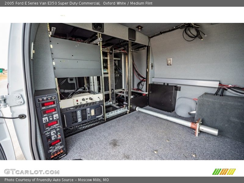 Oxford White / Medium Flint 2005 Ford E Series Van E350 Super Duty Commercial