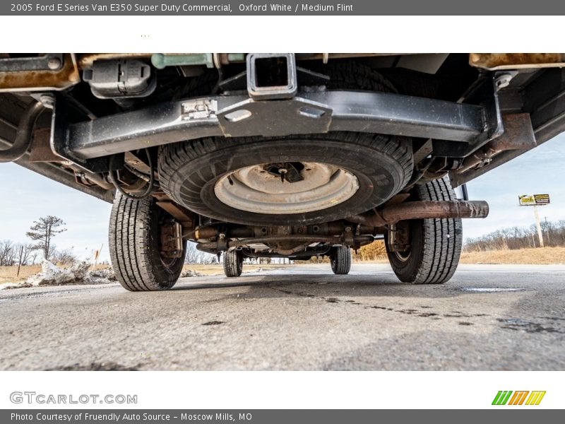Oxford White / Medium Flint 2005 Ford E Series Van E350 Super Duty Commercial